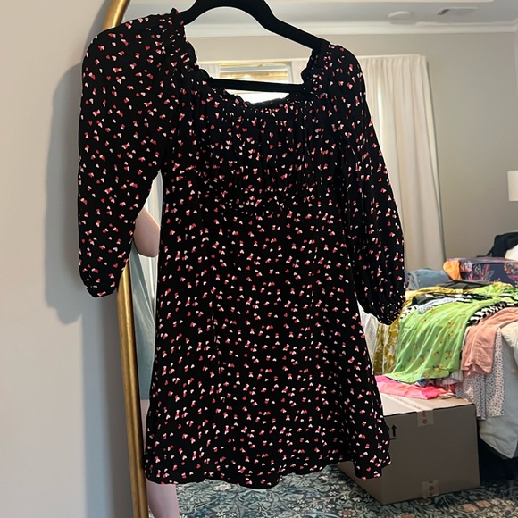 LOVERS & FRIENDS HEART DRESS - Picture 1 of 3